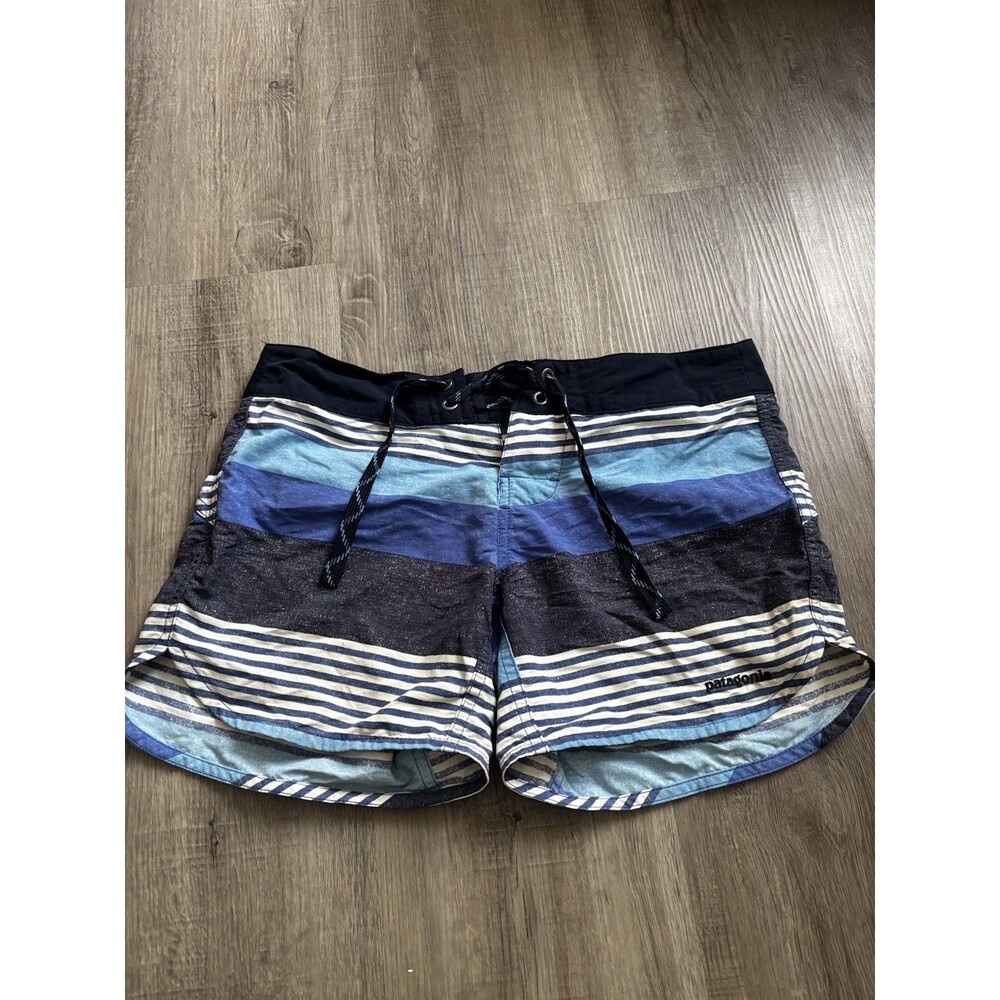 Patagonia Women's Wavefarer Boardshorts Blue Stripes 5" size 0
